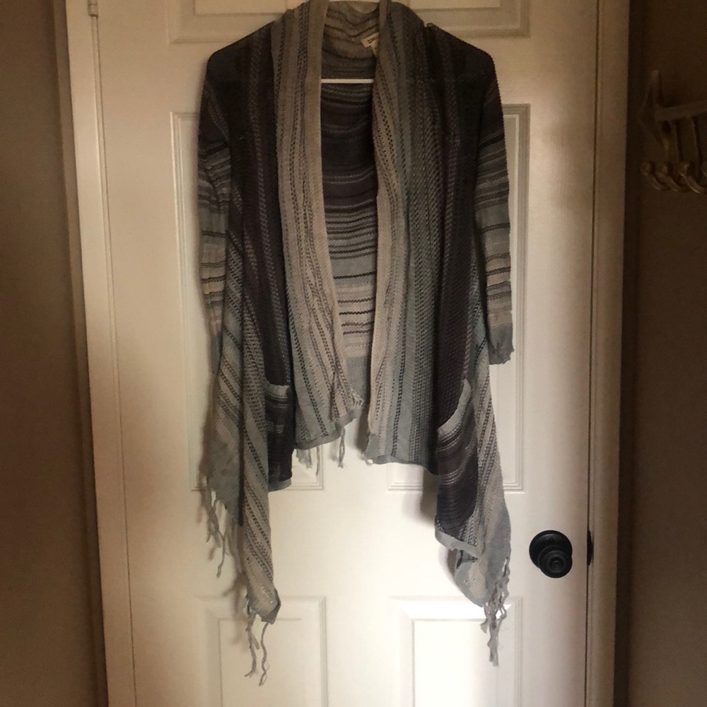 Billabong cardigan